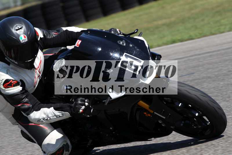 /43 08.08.2025 Discover the Bike ADR/Race 3 rot/81